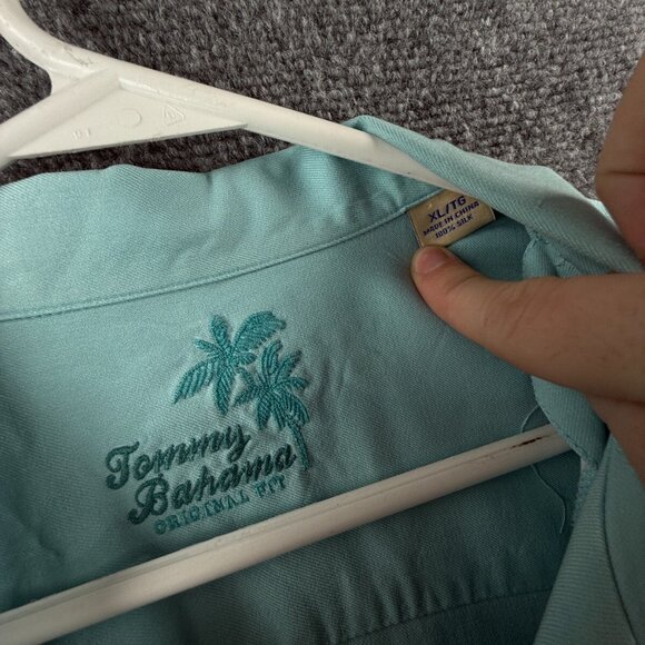 Tommy Bahama All Silk Light Blue Short Sleeve Button Up Shirt Hawaii Solid XL - Picture 9 of 16